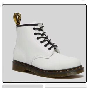 NWT Doc Martens 101 Yellow Stitch Smooth Leather White Ankle Boots